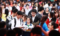 Bachilleres vietnamitas comienzan las pruebas de ingreso universitario